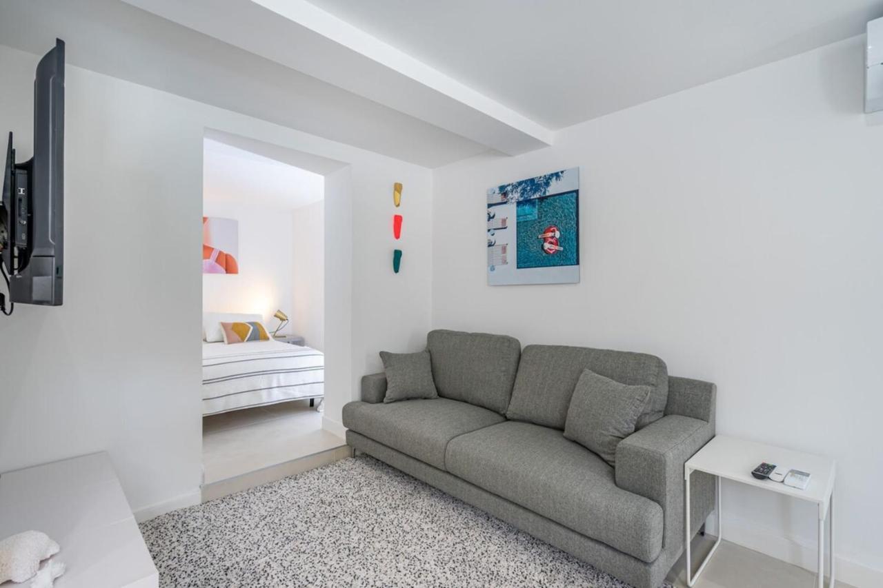 Giovannina N2 Cassis Exterior foto